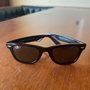 Brand New Polarized Men’s Ray Ban Wayfarer Sunglasses in Black